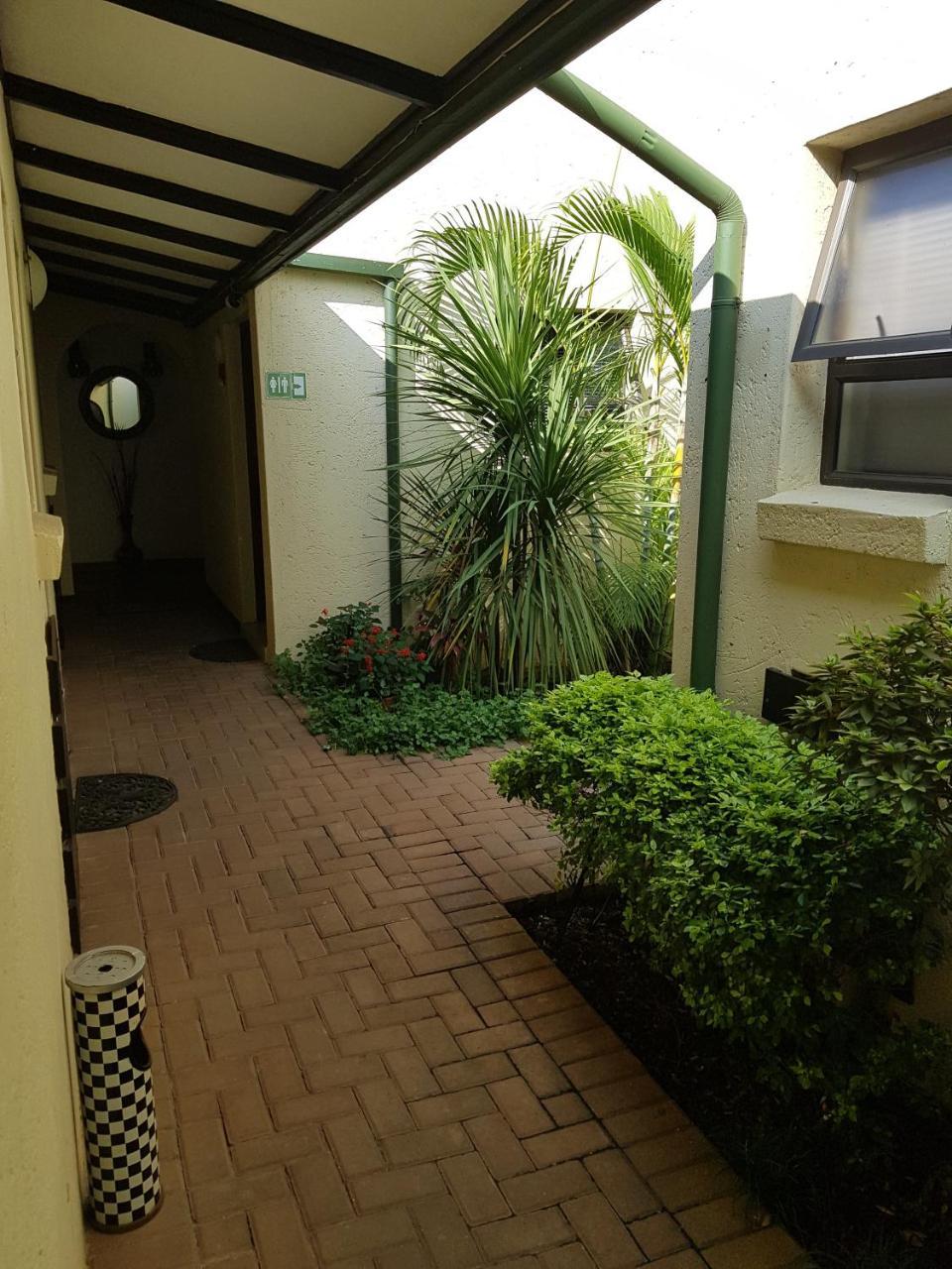 360 Eastwoods Guesthouse Pretoria-Noord Zewnętrze zdjęcie